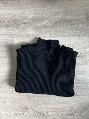 H&M Black Ribbed Turtleneck Sweater